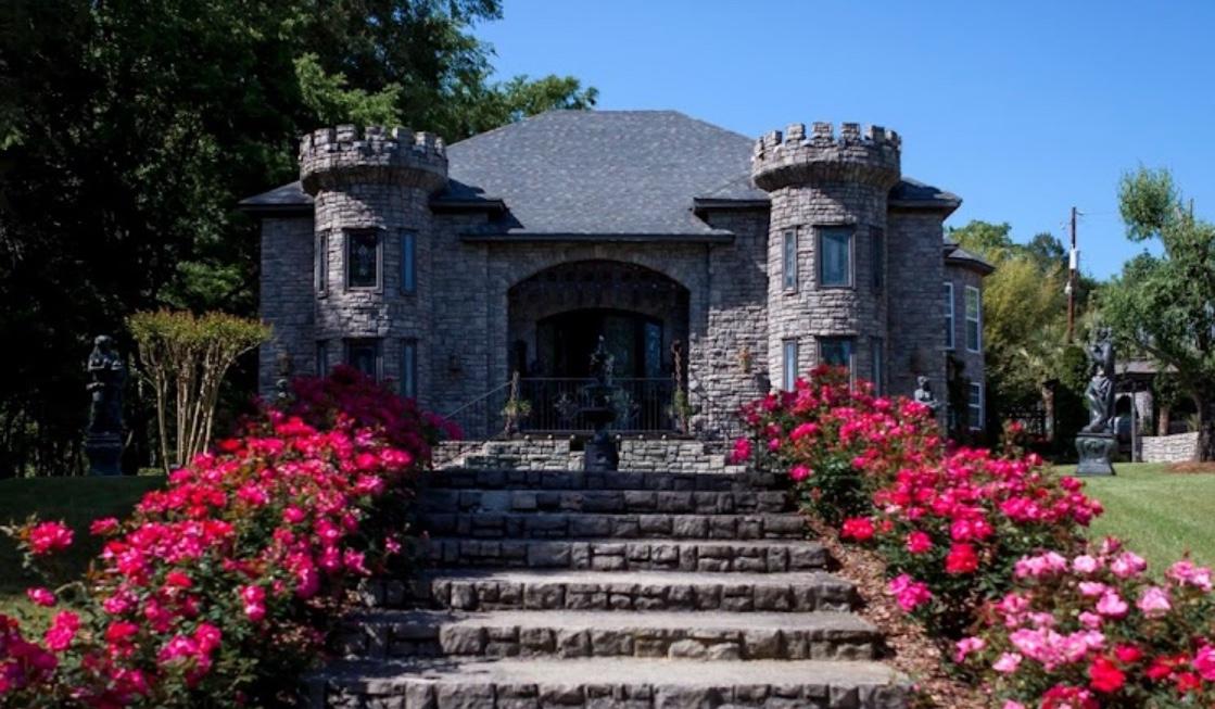 The Wedding Website of Robyn Griffin and Jeff Brown