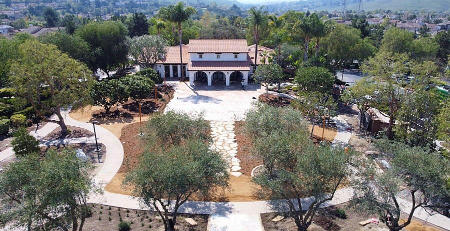 The Wedding Website of Christi Araiza and Hector Burgos