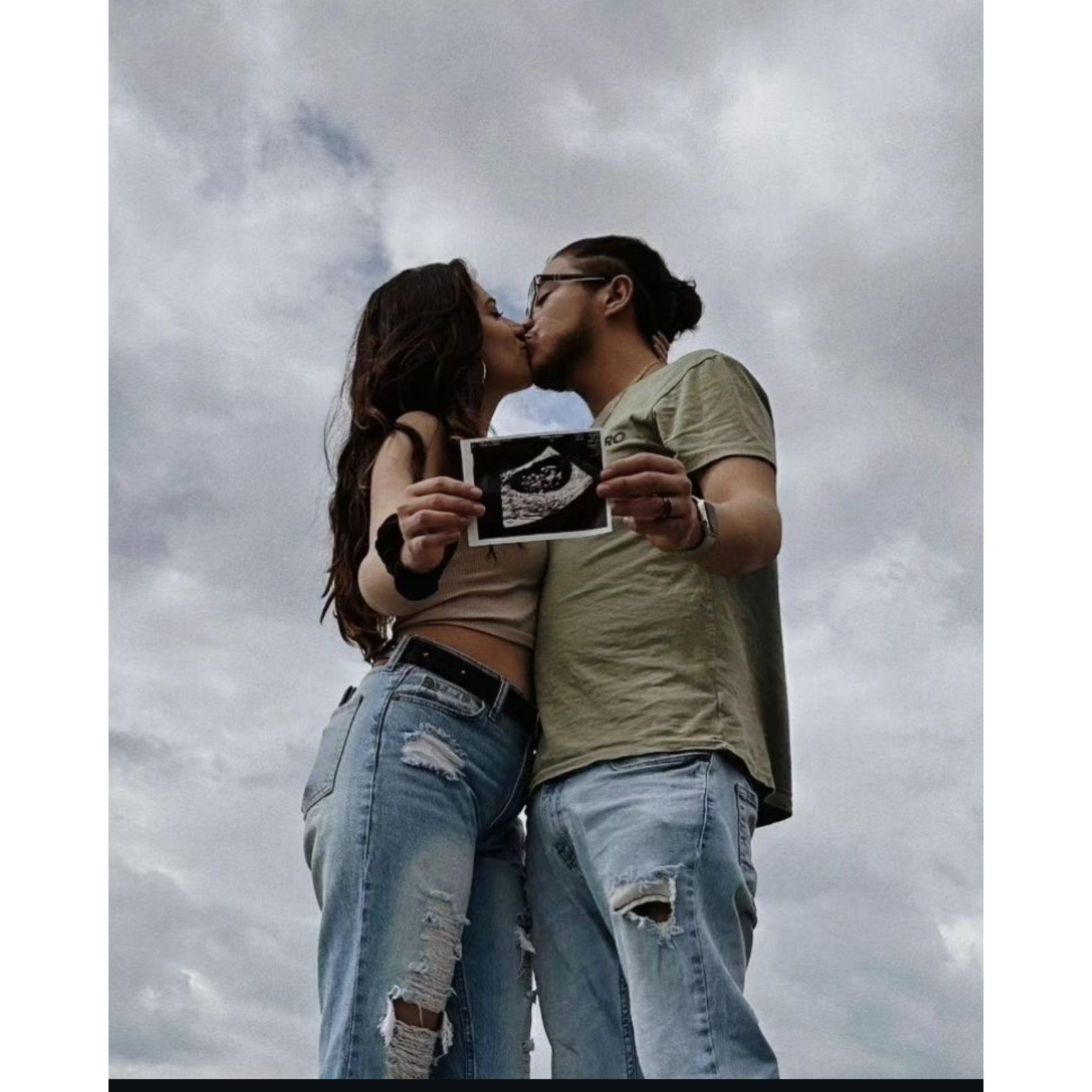 8 weeks pregnant