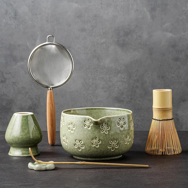 Veraelle Matcha Whisk Set, Ceramic Matcha Set, 6 Pcs Matcha Kit Includes Matcha Bowl, Matcha Whisk with Holder, Bamboo Scoop, Scoop Rest, Sifter, Ceremonial Matcha Tea Set, Perfect Gifts, Green