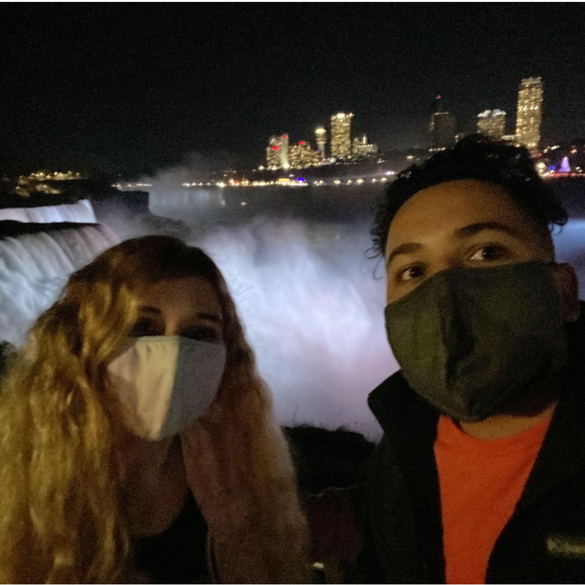 Visiting Niagara Falls, November 2020