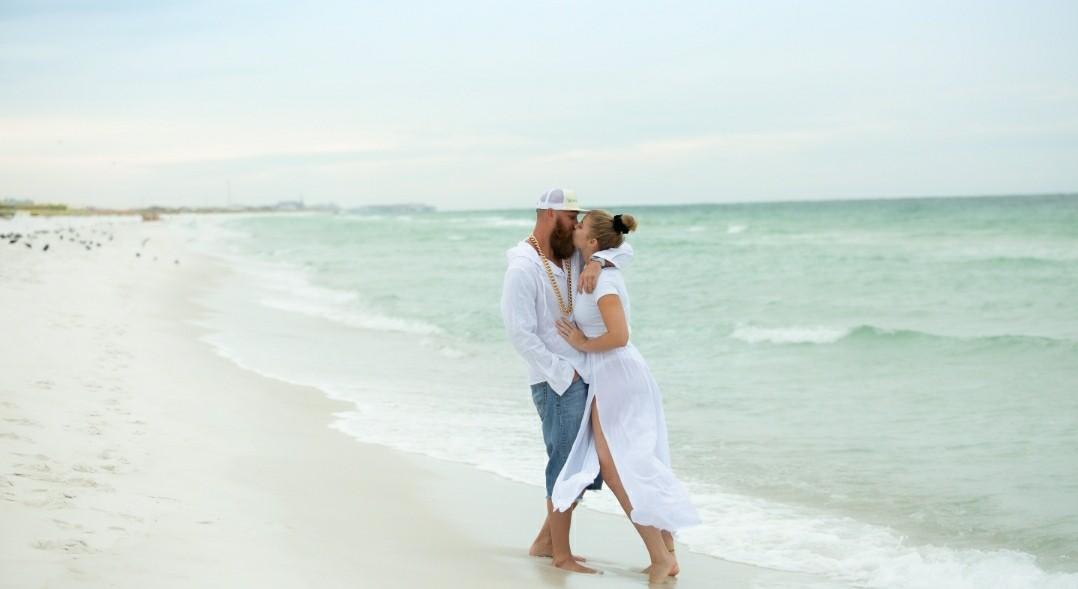 The Wedding Website of Cecilia Mattei and Cory Barrow