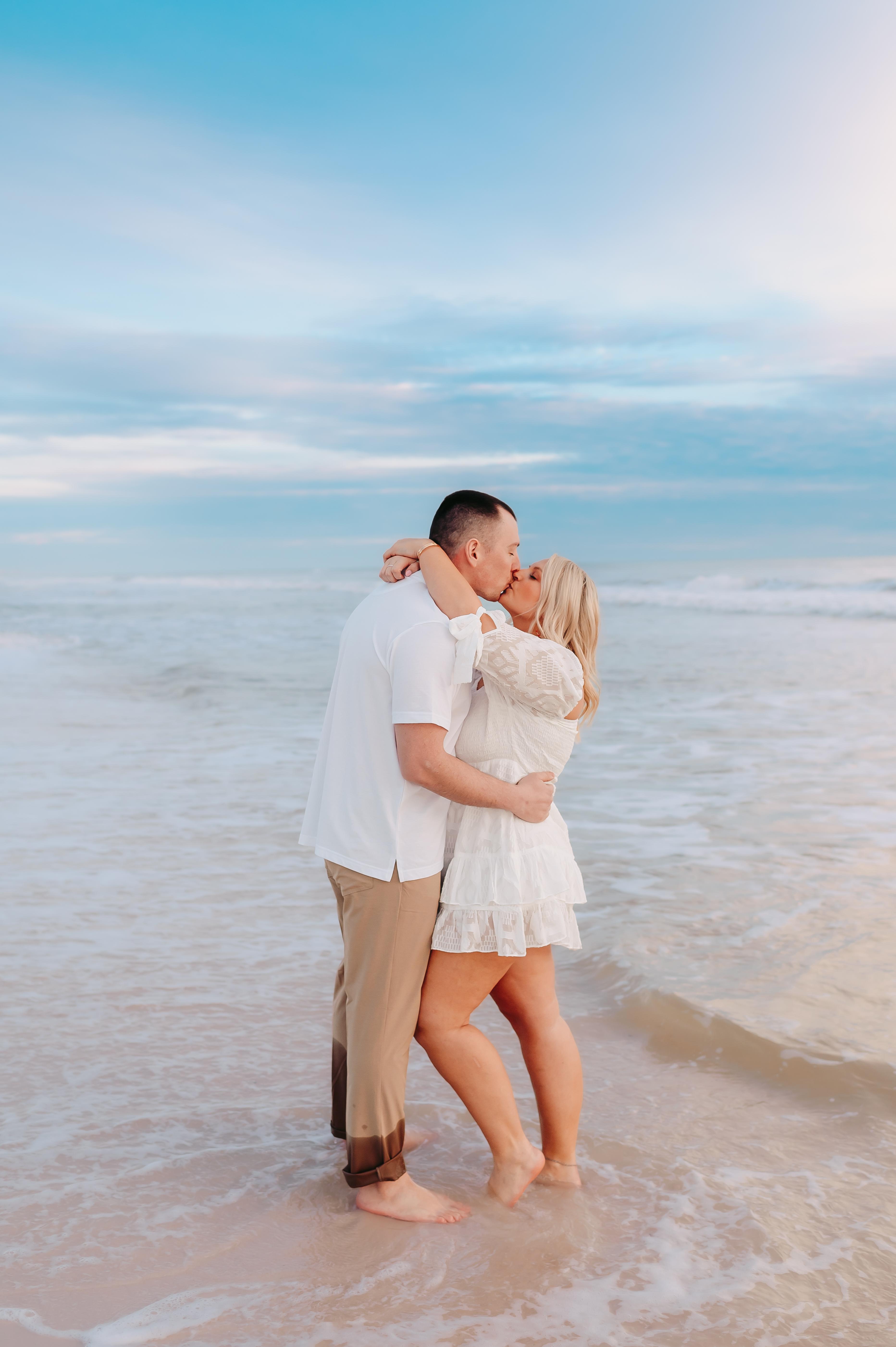 The Wedding Website of Danielle Hansford and Tyler Wright