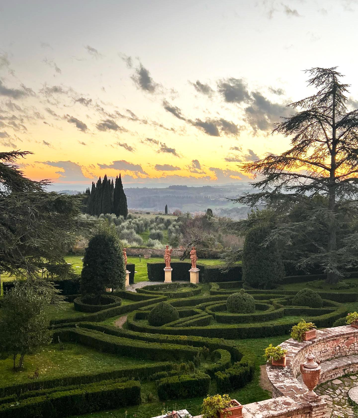 The Wedding Website of Christine Skari and Kyle Reece