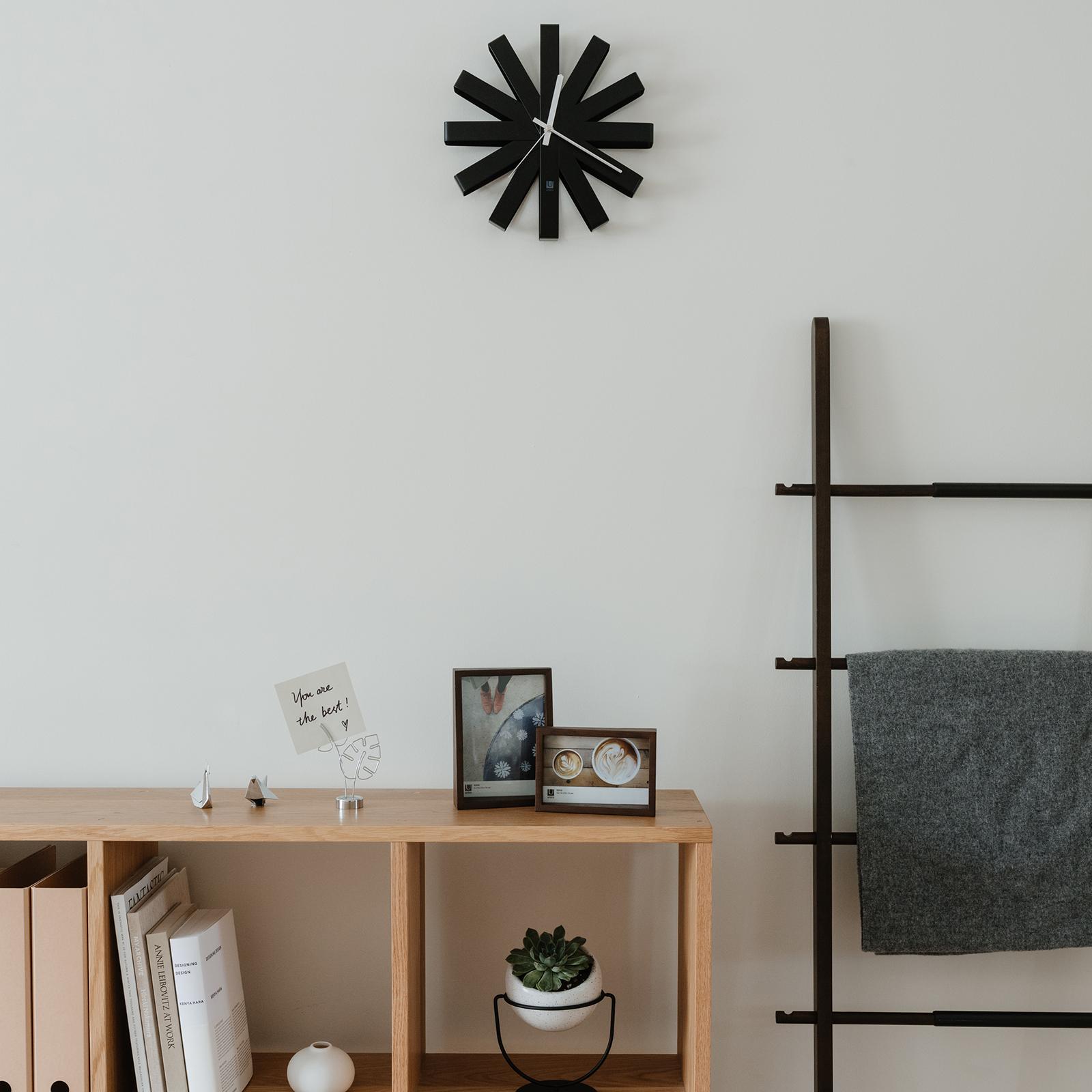 Ribbon Wall Clock