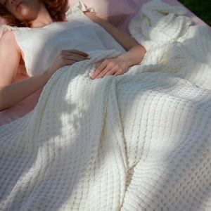Bedsure Cooling Cotton Waffle Queen Size Blanket - Lightweight Breathable Soft Blanket of Rayon Derived from Bamboo for Hot Sleepers, Luxury Throws for Bed, Couch and Sofa, Ivory, 90x90 Inches