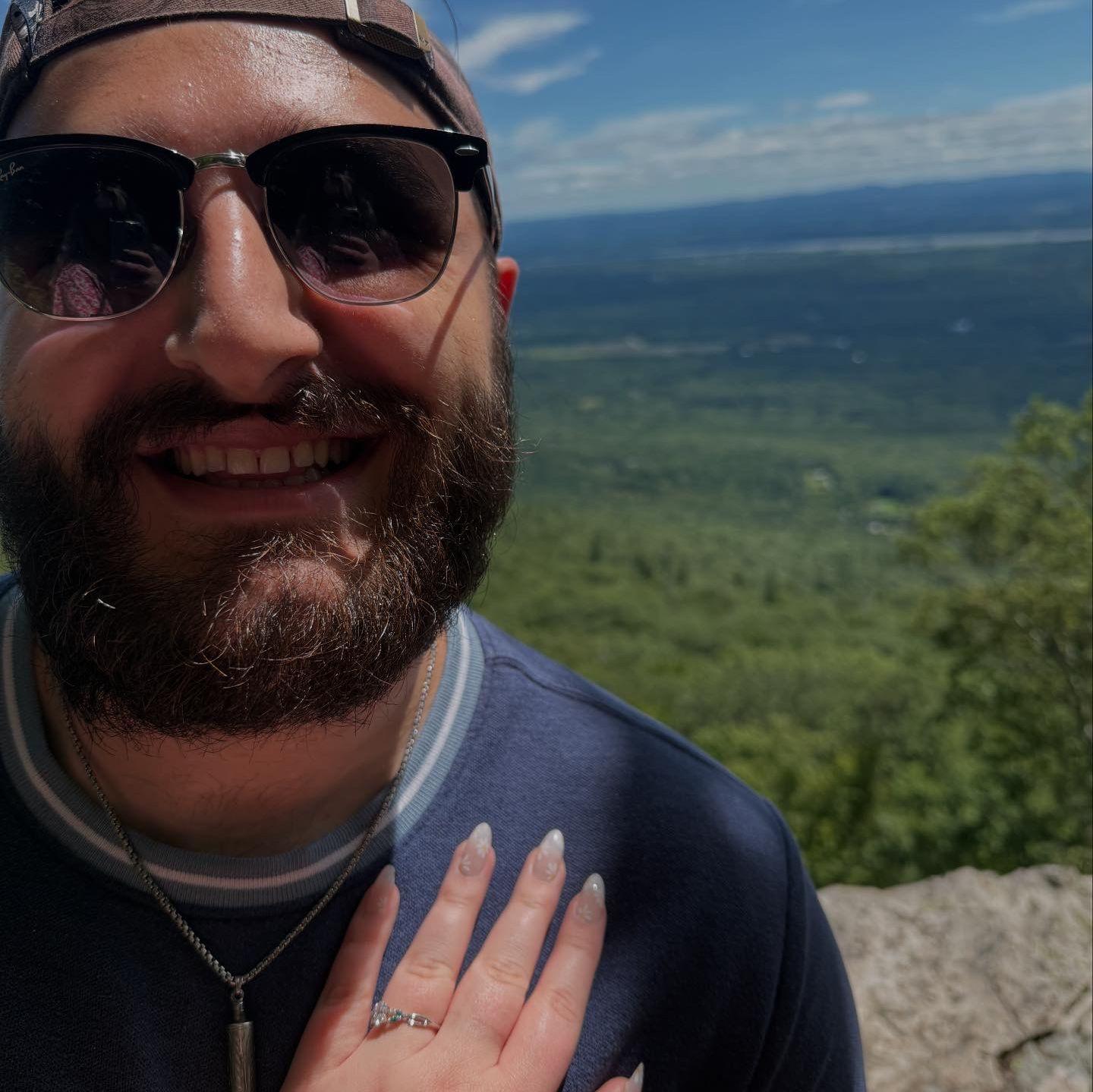 the day we got engaged !!