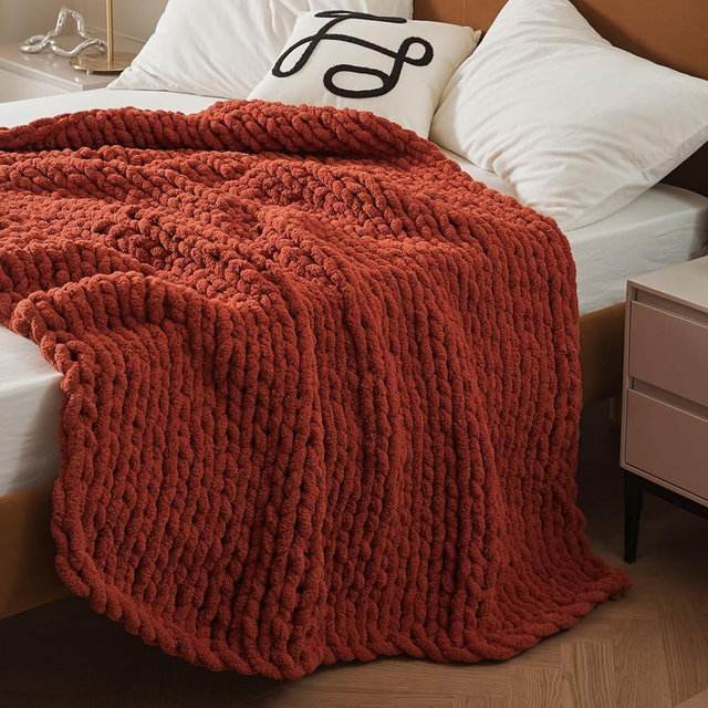 WESHIONGOO Chunky Knit Blanket Throw Knitted Throw Blankets for Couch Bed Fluffy Soft Blanket with Jumbo Chenille Yarn Thick 100% Handmade(Rust, 51"×63")