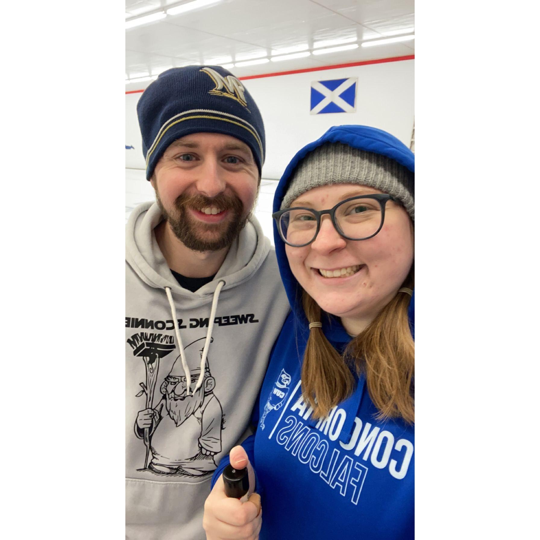 Eli taught Kaley how to curl...and she's a pro! (maybe after a few more seasons)