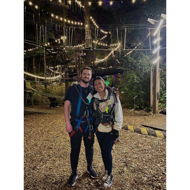 Escalando y deslizándonos entre los árboles 🌳⚡❤️