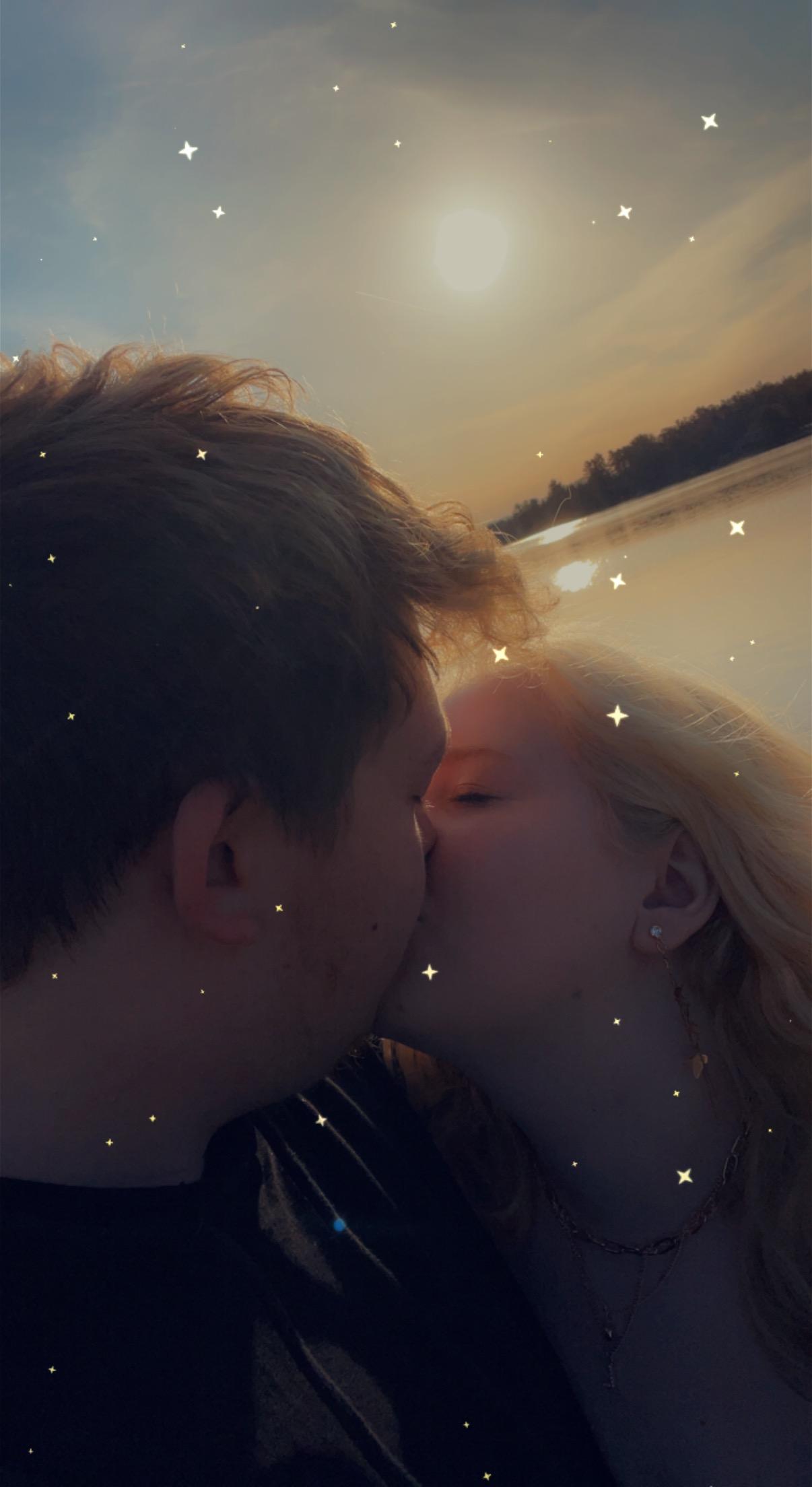 The Wedding Website of Laura Huber and Logan James