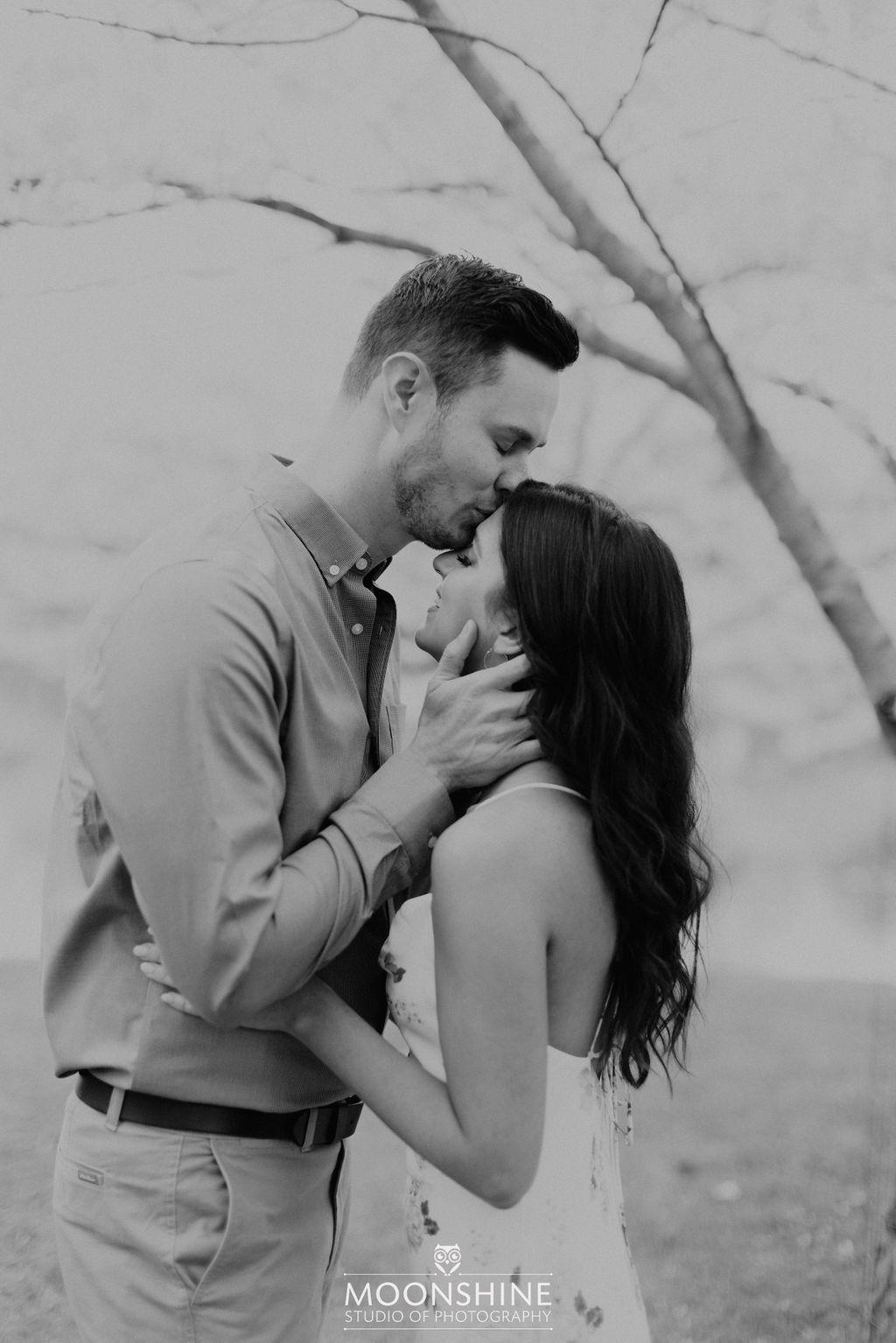 The Wedding Website of Emily Wilhelm and Derek Justinger