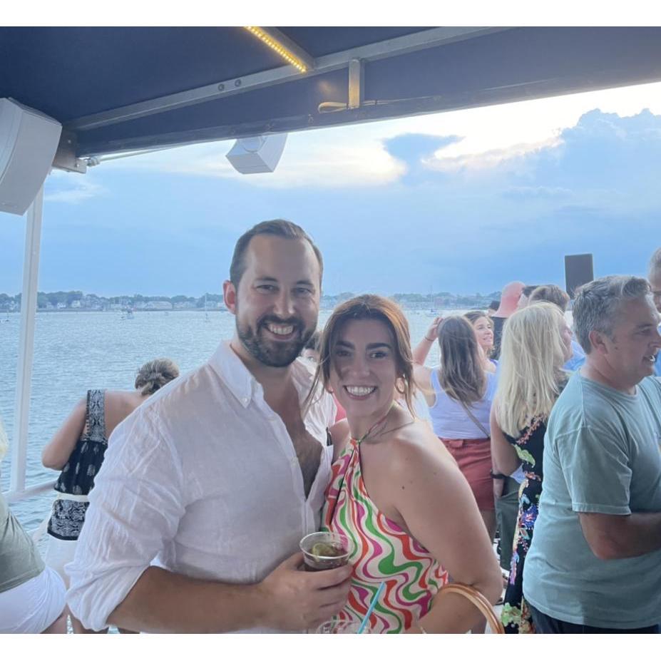 A super fun live band boat party that sails out of the Salem Harbor every Thursday night during the summers!