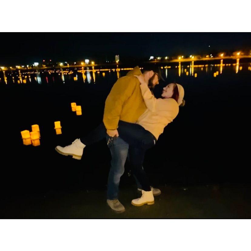 Floating lanterns date.