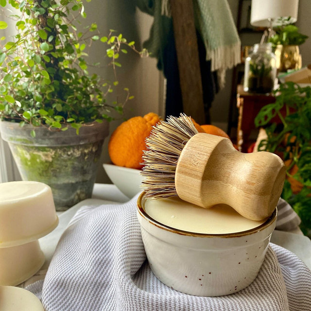 Zero Waste -Solid Dish Soap Bar-Vegan-Plastic Free-Kitchen Cleaner-Palm Oil Free-Sustainable-Eco-Friendly- Re-Fillable-Soap + Palm Scrubber