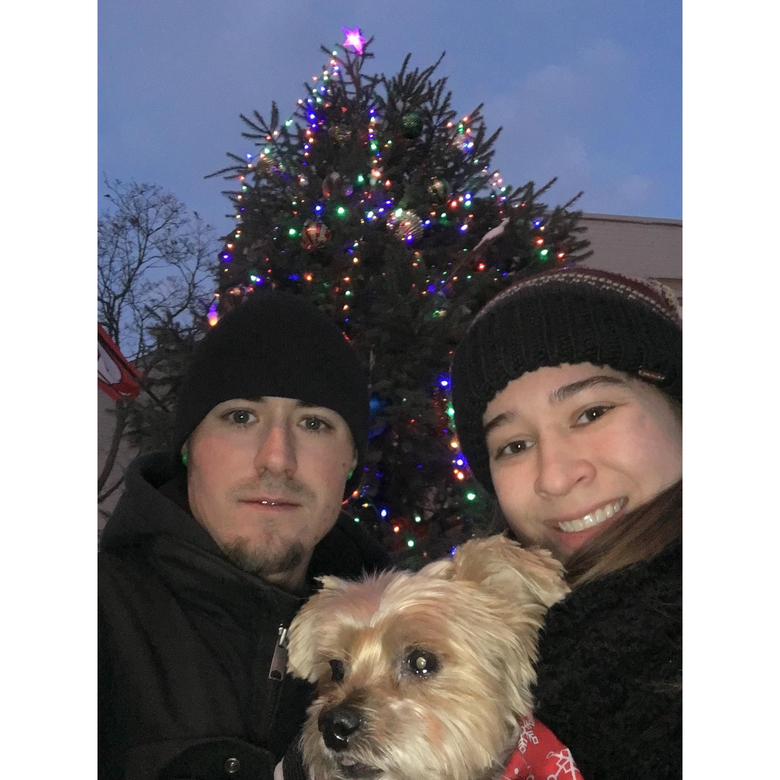 Happy Holidays! Love, Pia, Tommy, and Rosco.