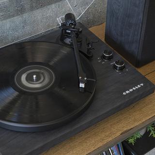 C62 Record Player with Speaker