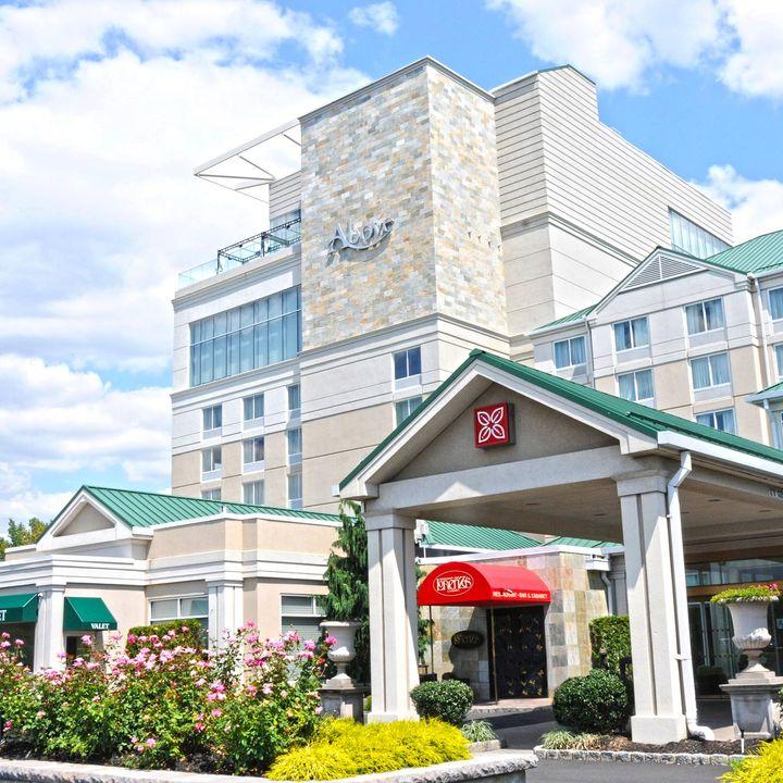 The Wedding Website of Chantal Lapierre and Joe Engle