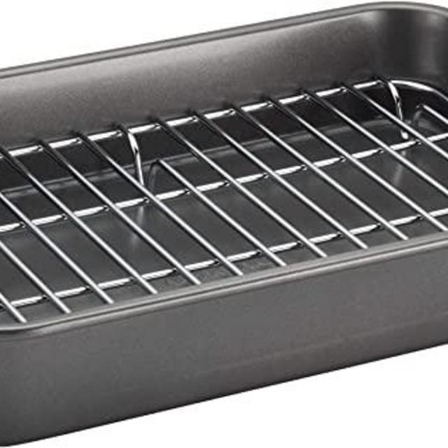 Farberware 57026 Bakeware Nonstick Steel Roaster with Flat Rack, 11-Inch x 15-Inch, Gray