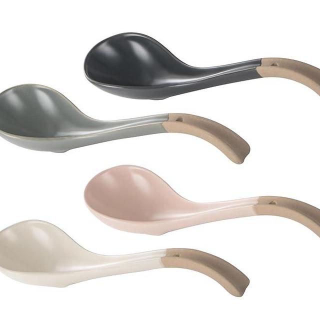 Ceramic Soup Spoons Sets of 4,Asian Soup Spoons,Long Ramen Spoons,Modern Soup Spoons for Pho,Wonton,Noodles,Ceramic Rice Spoons,Hook Design,4Pcs (Assorted Colors)