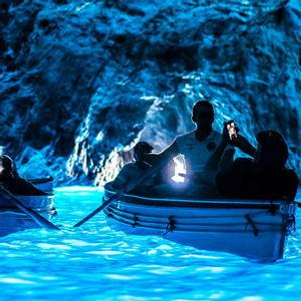 Grotto Boat Tour in Capri