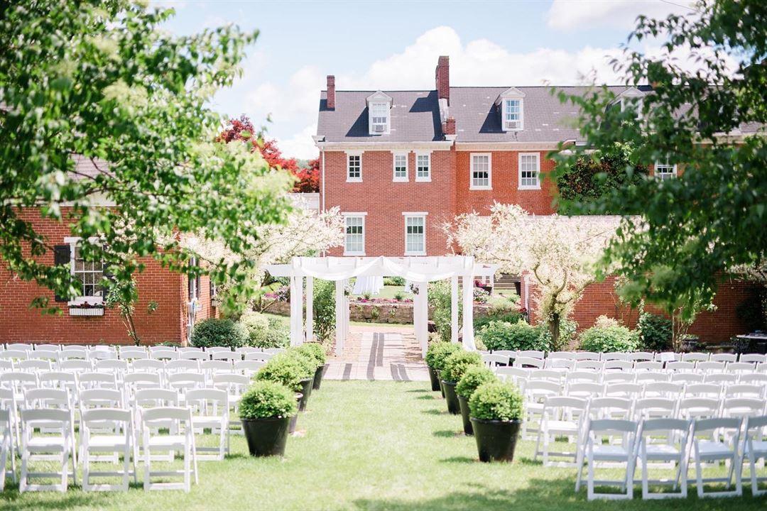 The Wedding Website of Young In Chung and Daniel Robotham