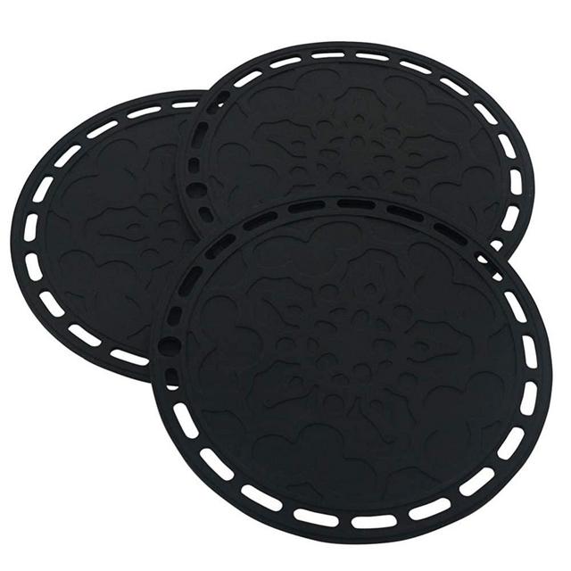 Smithcraft Big Round Silicone Pot Holder Hot Pads and Trivets for Hot Dishes and Hot Pots, Hot Mats for Countertops, Tables, Spoon Rest Small Place Mats Set of 3 Color Black