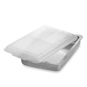 AirBake® Ultra™ 9-Inch x 13-Inch Insulated Covered Aluminum Cake Pan