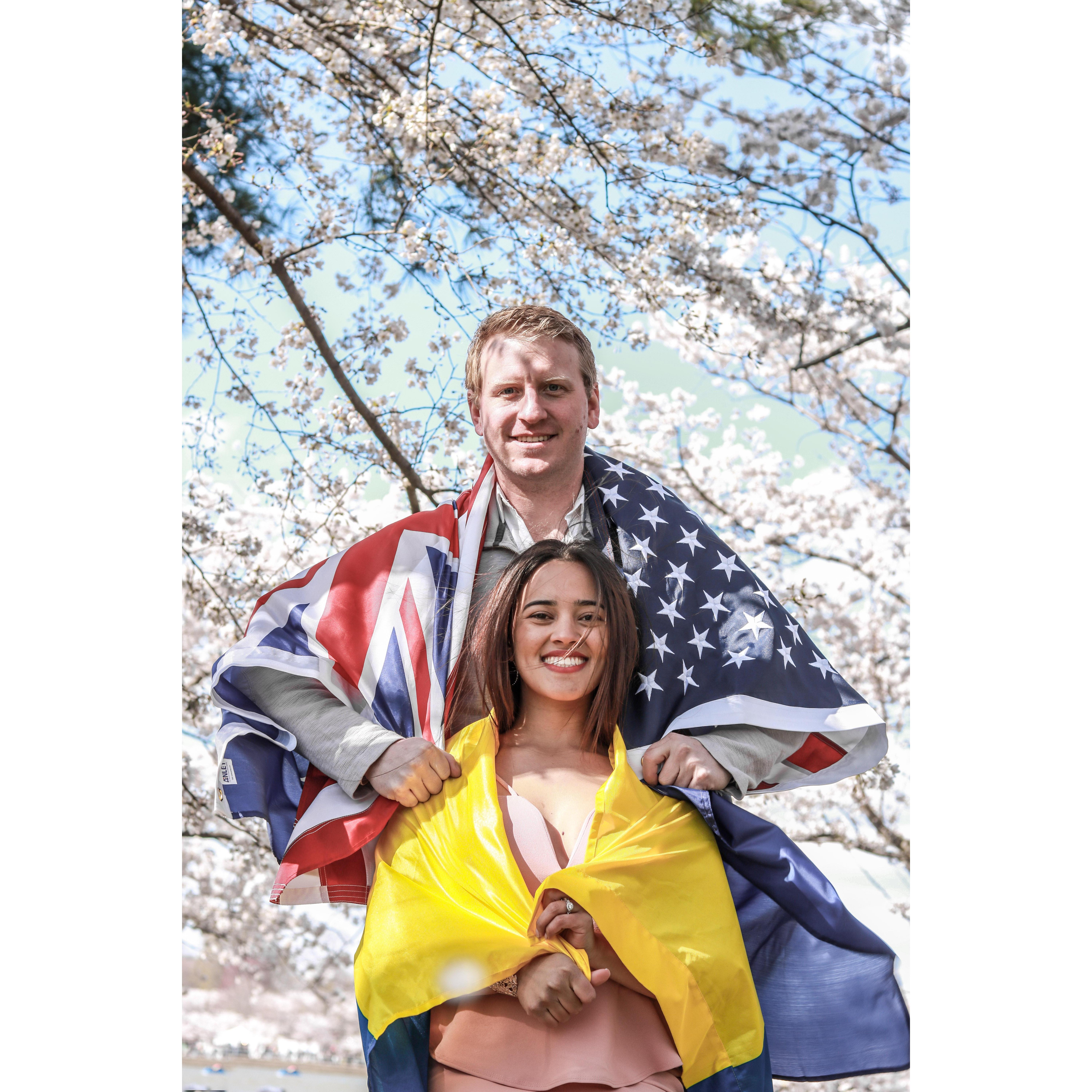 We are proud of where we came from. Colombia, Australia, and the USA.

Estamos orgullosos de nuestros orígenes. Colombia, Australia y USA.