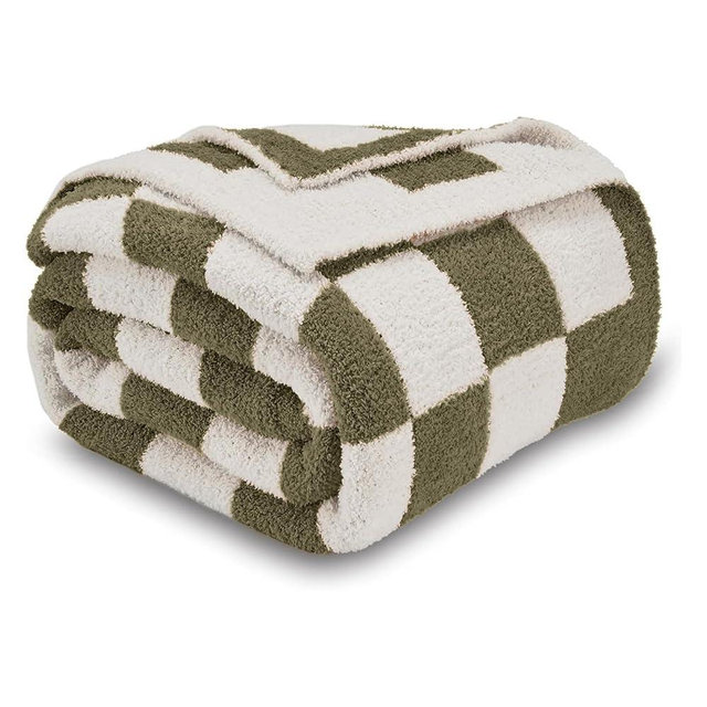 CozeCube Super Soft Fullfy Microfiber Reversible Knitted Blankets, Warm Cozy Fuzzy Plush Throw, Olive Green and White Checkered Throw Blanket for Couch Bed Sofa, 60" x 80"