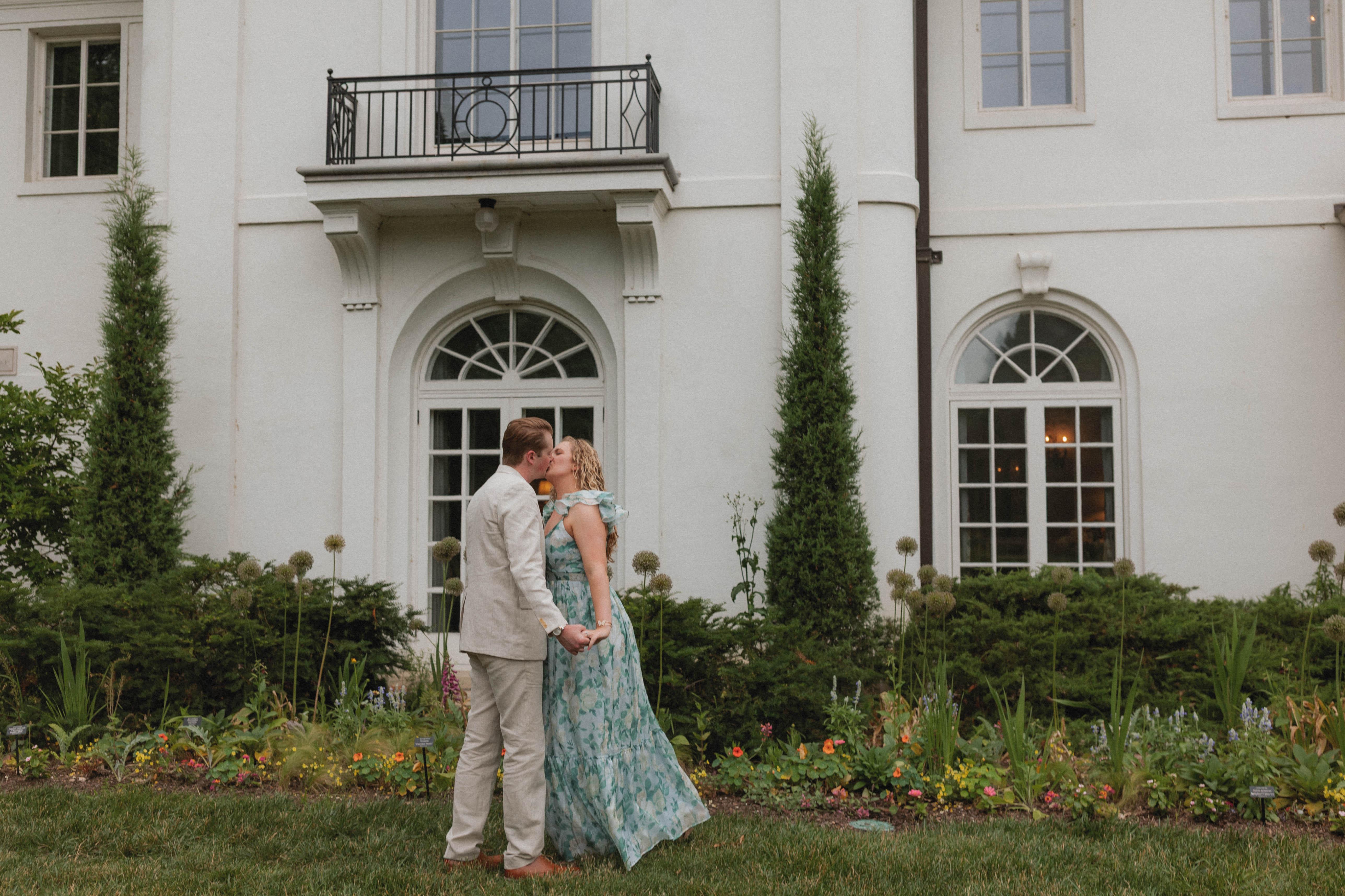 The Wedding Website of Sarah Lang and Jonathon Ellingson