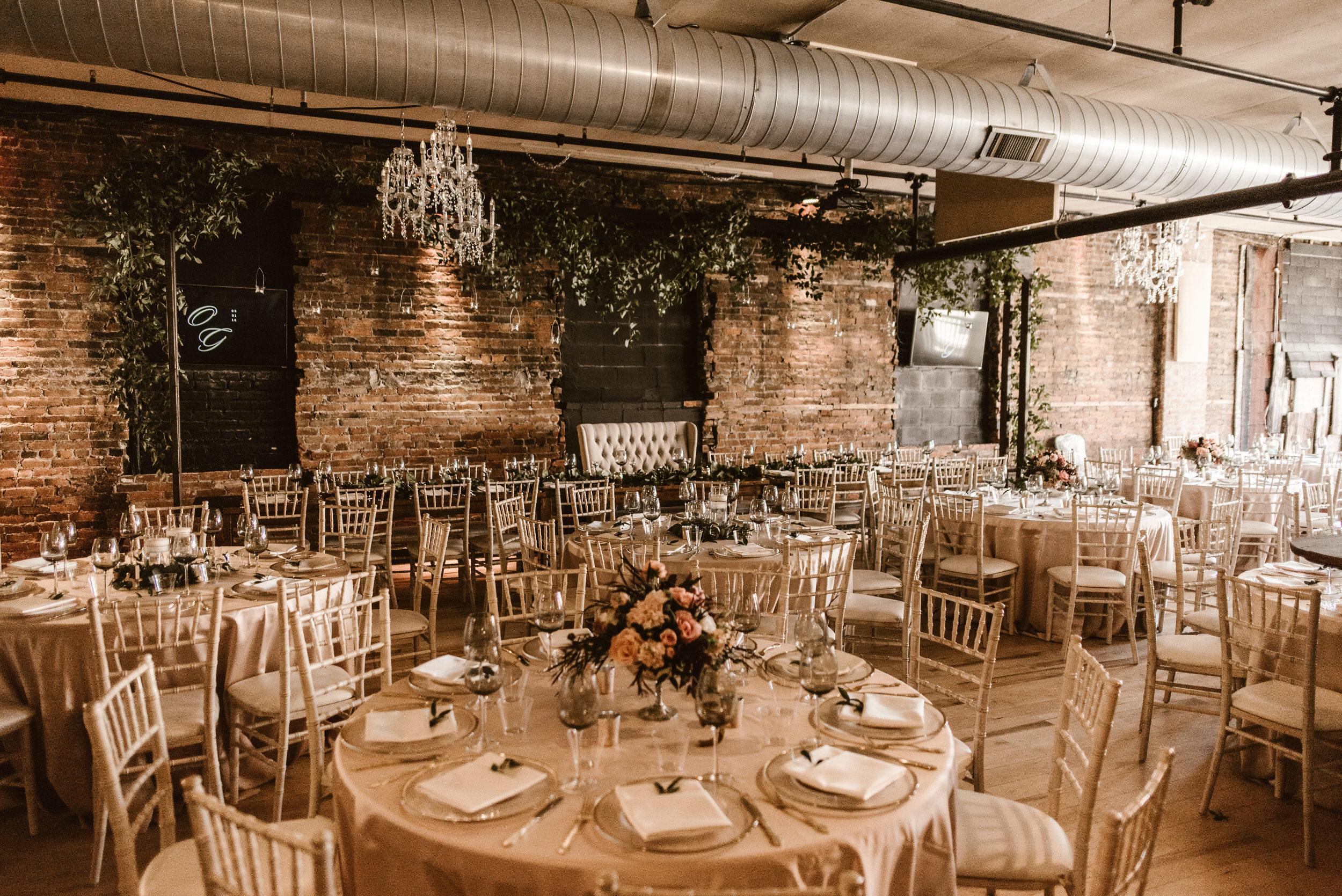 The Wedding Website of Jauntelle Kraus and Jason Hirt