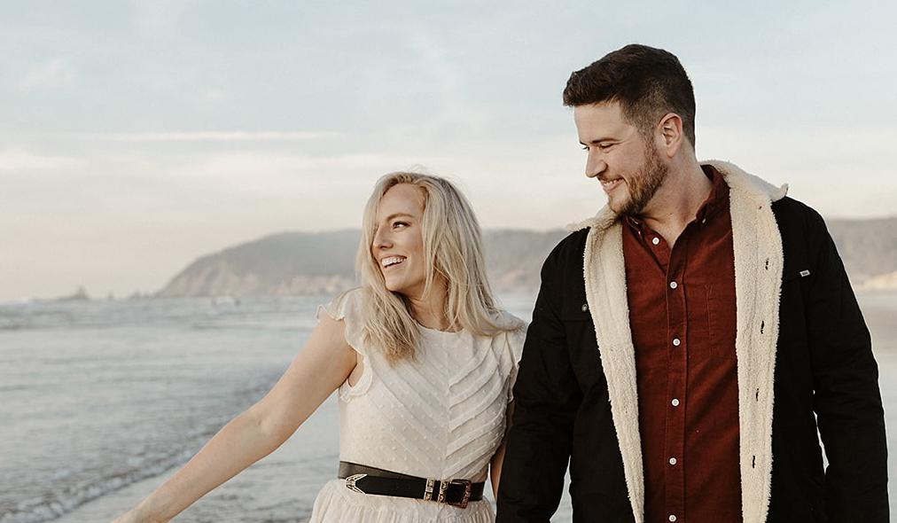 The Wedding Website of Kelly Frazier and Adler Hoff Schmidt