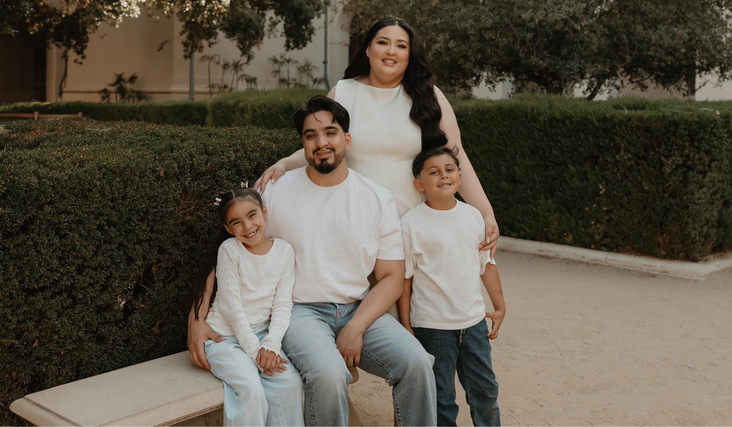 The Wedding Website of Carolina Mayorquin and Arnold Ponce