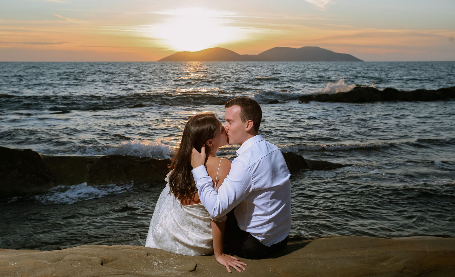 The Wedding Website of Bruna Kapaj and Georgy Yakunin