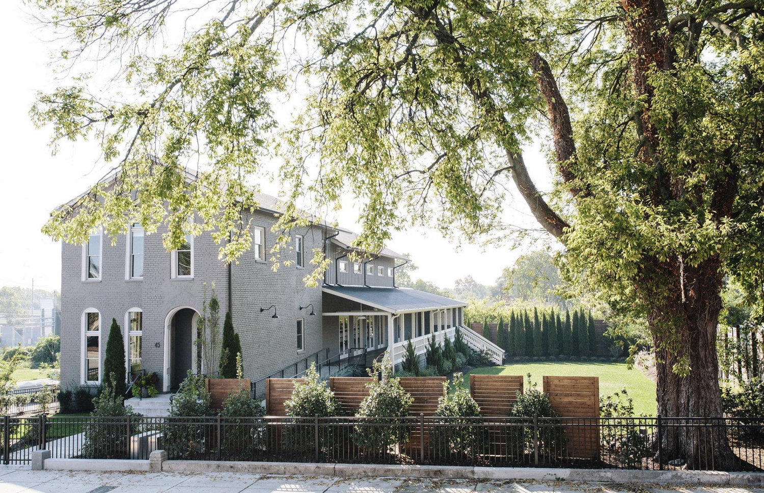 The Wedding Website of Elizabeth Thomas and Tyler Clark
