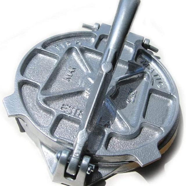 Estrella 7.5 inch Cast Iron Tortilla Press and Pataconera, Original Made in MEXICO