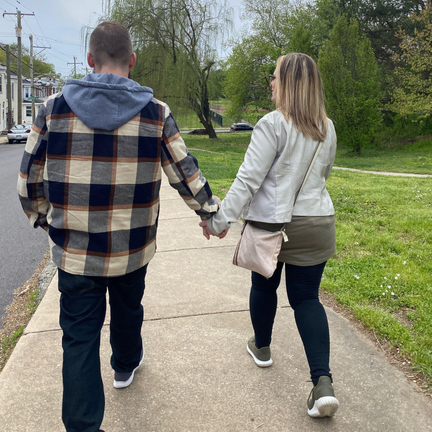 Walking to the SteEAT food festival in Manayunk with Janet & Rubeans :)