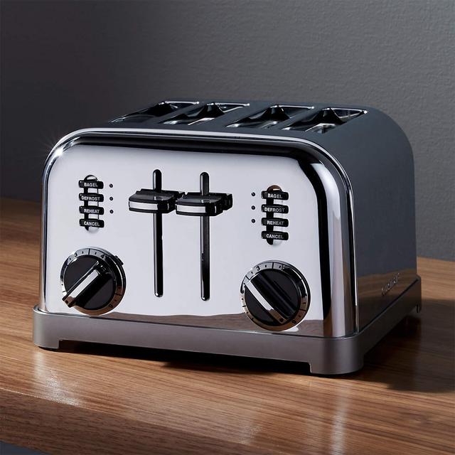 Cuisinart ® Classic Silver 4-Slice Toaster