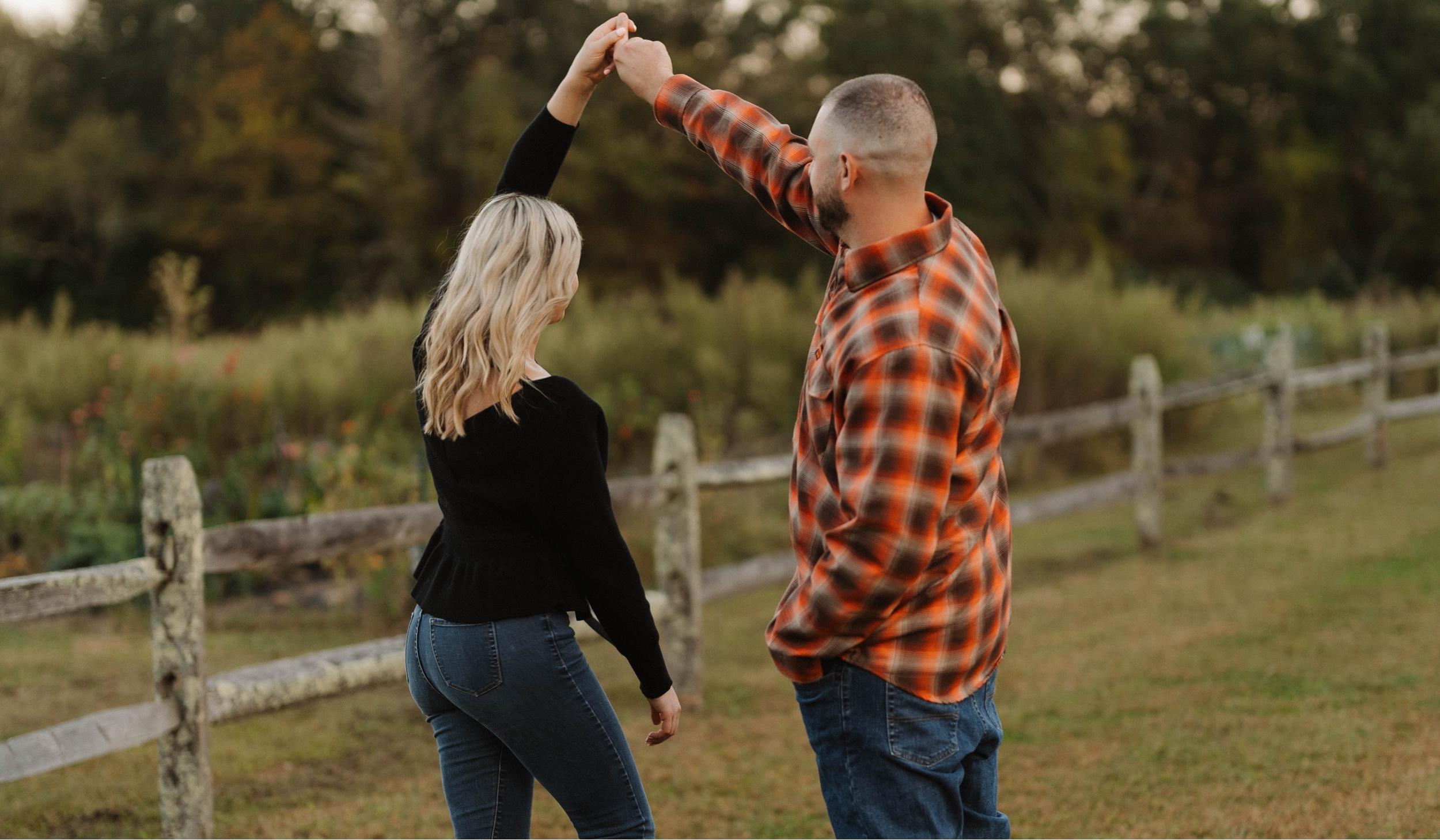 The Wedding Website of Hannah Veilleux and Nicholas Johnson