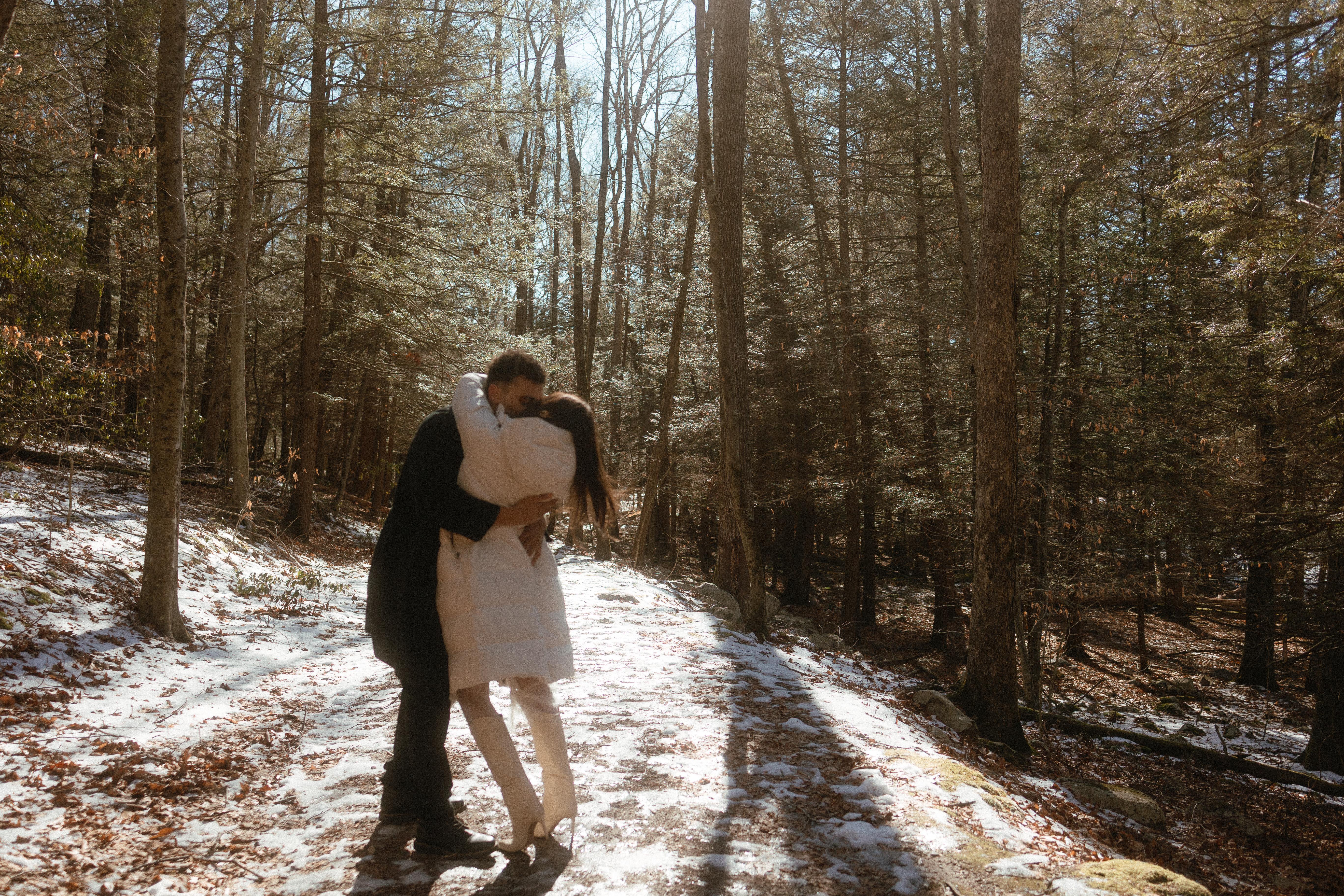 The Wedding Website of Oviane Marsh and Nicolet Svabek