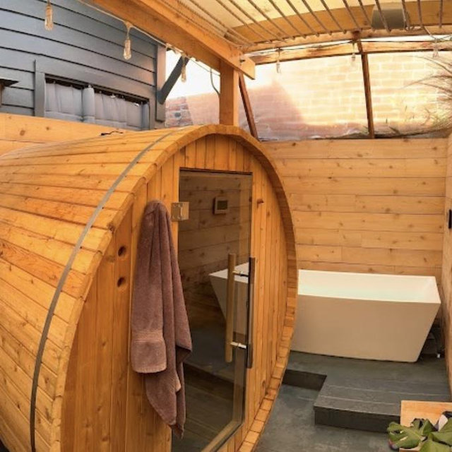 Den Mother Sauna & Cold Plunge Therapy - 60 mins