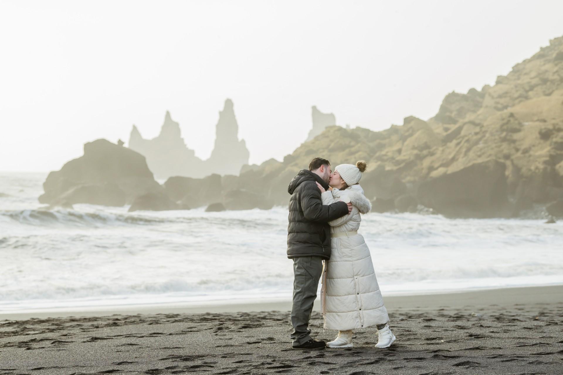 4f51e752-4ce0-4bb0-9d3b-bb5519a5843a