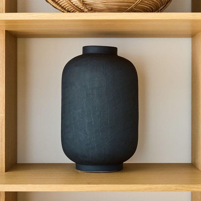 Combed Ceramic Vase, Black, 17.5 Inches