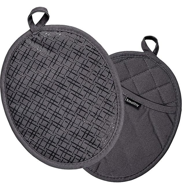 Rmolitty Pot Holders, Heat Resistant up to 500F Pot Holders for Kitchen, Non-Slip Grip Pad Holder with Soft Cotton and Silicone, 10’’x 7’’ Potholder with Pockets (Dark)