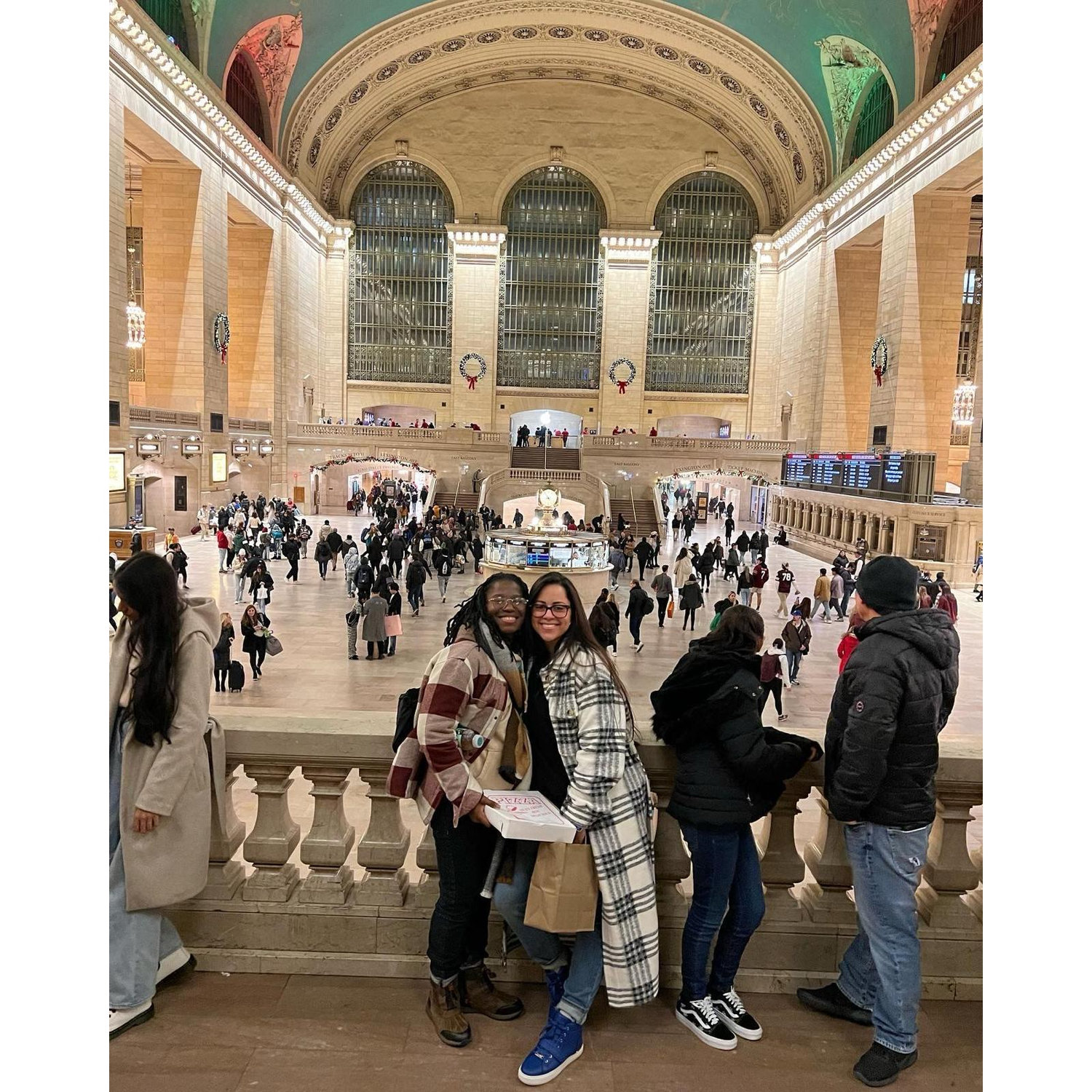 We almost missed our train at Grand Central Station because grabbing quick slices was a must