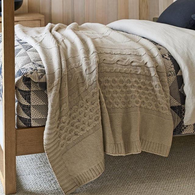 Cable Knit Blanket - Oatmeal