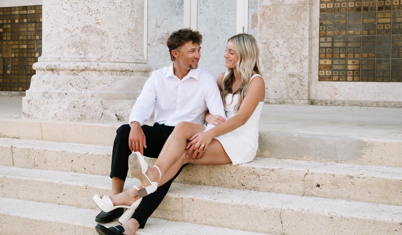 The Wedding Website of Hannah collins and Joshua cribbett