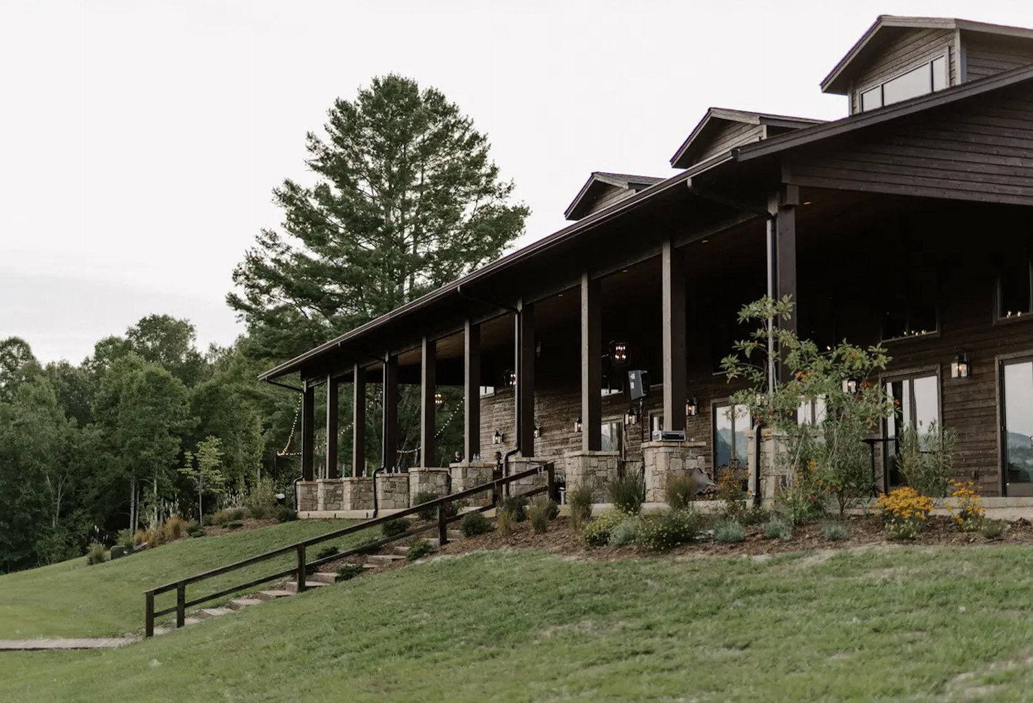 The Wedding Website of Samantha Graham and Joshua Gordon