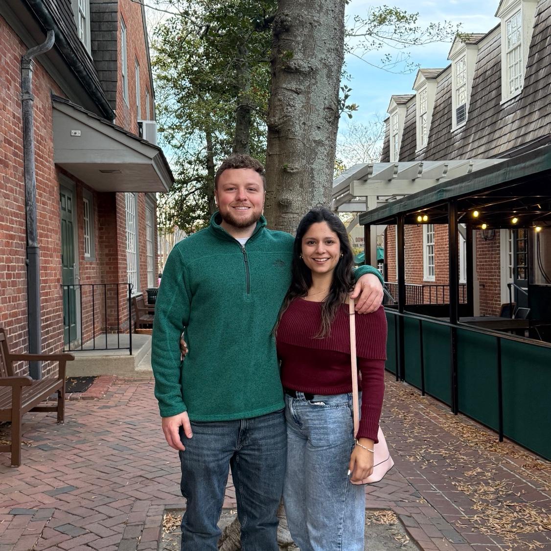 Date in Williamsburg